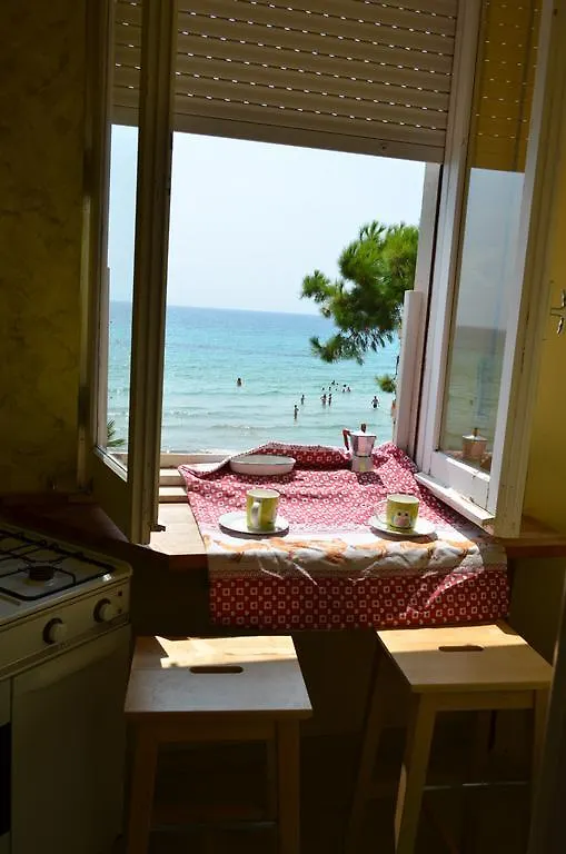 Casa Vacanze Via Taormina 8 Villa Fontane Bianche Semesterbostad